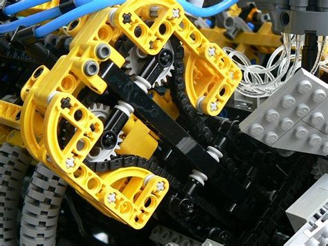 Video Miniature Working V8 Engine Made Completely Of Legos Dragzine