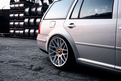 Silver Vw Jetta Wagon Rolling On Polished Rotiform Wheels Jetta Wagon Vw Wagon Volkswagen