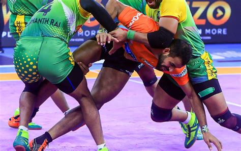 Dabang Delhi K C Take On Patna Pirates U Mumba Cross Swords With