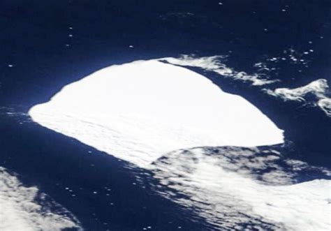 El iceberg más grande del mundo se desatasca después de tres décadas