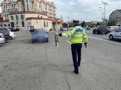 Poli I Tii D Mbovi Eni Continu Tradi Ia De Sanc Ionare A Oferi Elor