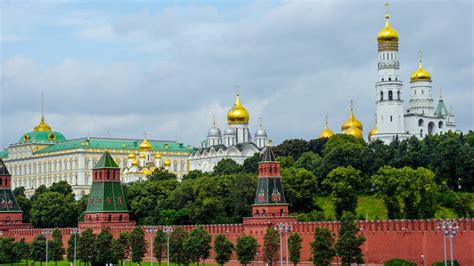 Free Kremlin Wall Necropolis Wall Images Pixabay