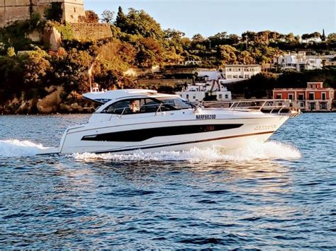 Motorboot Leader 36 Partenope Zur Miete Italien Yachting