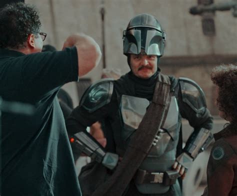 Pedro Pascal BTS of The Mandalorian Season 2! | Pedro pascal, Star wars ...