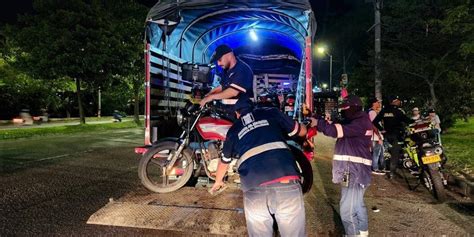 Medell N Megaoperativo Por Piques Ilegales Frustr Caravana De Motos