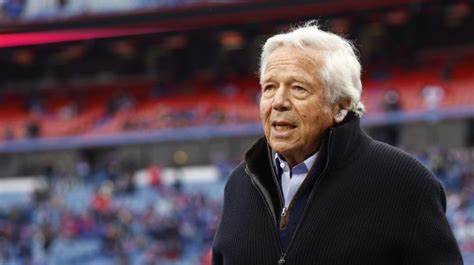 Patriots owner on Trump: Like having ‘a drunk fraternity brother become ...