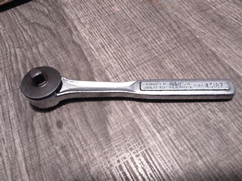 Vintage Craftsman 1 4 Fine Tooth Thumbwheel Ratchet 43187 V Series