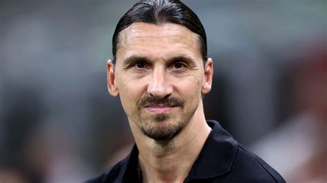 Milan La Scelta Di Zlatan Ibrahimovic Fa Arrabbiare I Tifosi Foto