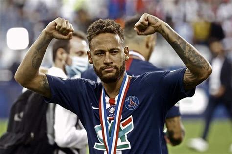 A Fortuna De Neymar Quanto Ganha O Craque Por M S