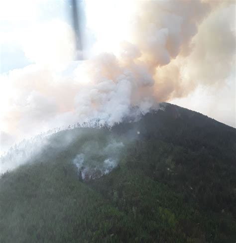 Out Of Control Fire Burning East Of Radium My East Kootenay Now