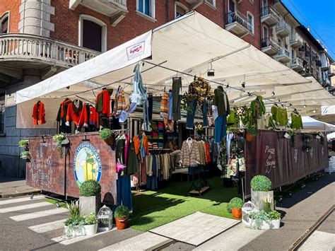 Gli Ambulanti Di Forte Dei Marmi A Fabbrico Sabato Aprile