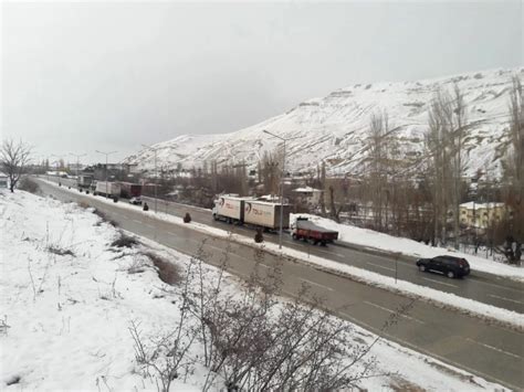 Kayseri Malatya Karayolu Araç Ulaşımına Kapandı Son Dakika