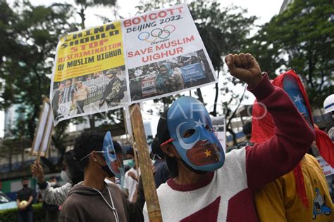 UNJUK RASA DI DEPAN KEDUBES CHINA ANTARA Foto