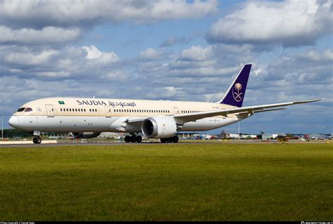 HZ AR22 Saudi Arabian Airlines Boeing 787 9 Dreamliner Photo By Daniel