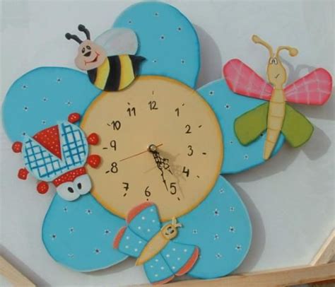 Venta reloj hecho en foami para niños en stock