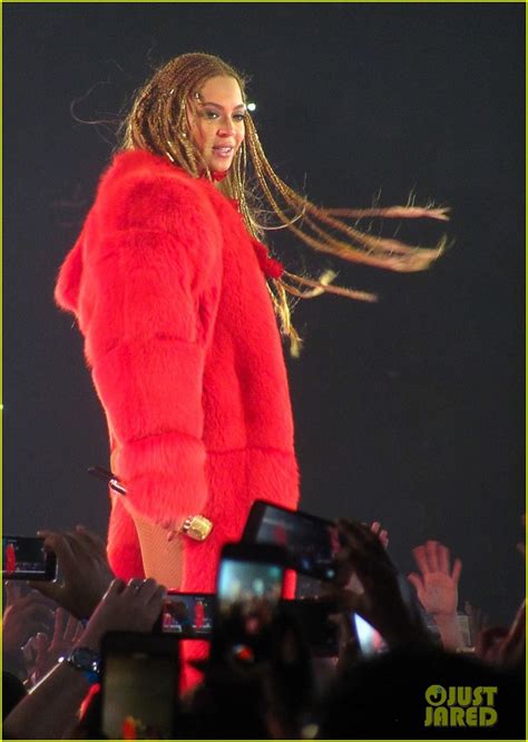 Beyonce Brings Formation Tour To London S Wembley Stadium Photo