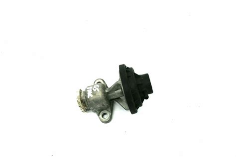 Used Genuine VW Golf EGR Valve Exhaust Gas Recirculation 038 131 501