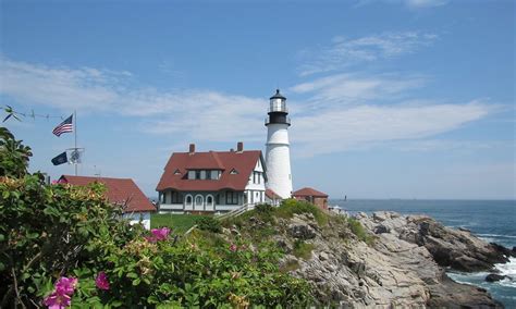 Portland Headlight The Sand Dollar Inn And Lilys Restaurant