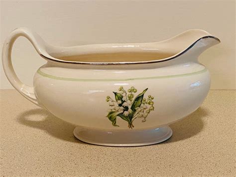 Homer Laughlin Eggshell Nautilus G43N5 Gravy Bowl 1940s Lily Etsy