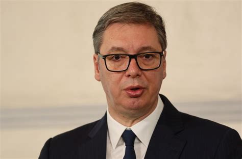 Predsednik Vučić sutra sa misijom MMF a u Srbiji B92