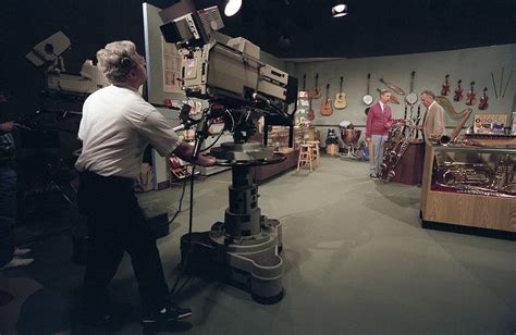 Behind the scenes | Mister Rogers' Neighborhood