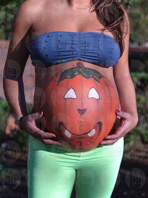 Maternity Happy Halloween Pumpkin Body Painting Body Painting