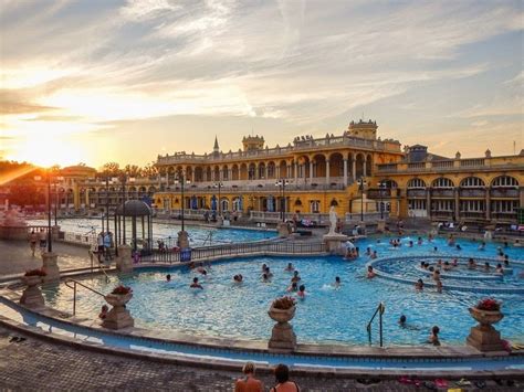 Széchenyi Thermal Bath in Budapest | Amusing Planet