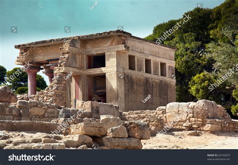 Knossos, Also Known As Labyrinth, Or Knossos Palace, Is The Largest ...