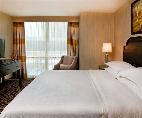 Rooms & Suites | Downtown Atlanta, GA Hotel | Courtland