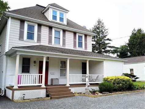 67 Oak Street Amityville Ny 11701 Trulia