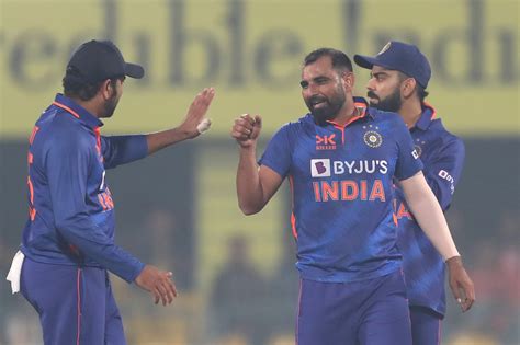 Mohammed Shami Is Congratulated By Rohit Sharma After He Removed