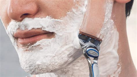 The Best Wet Shave Razors For Men With Sensitive Skin Mens Journal