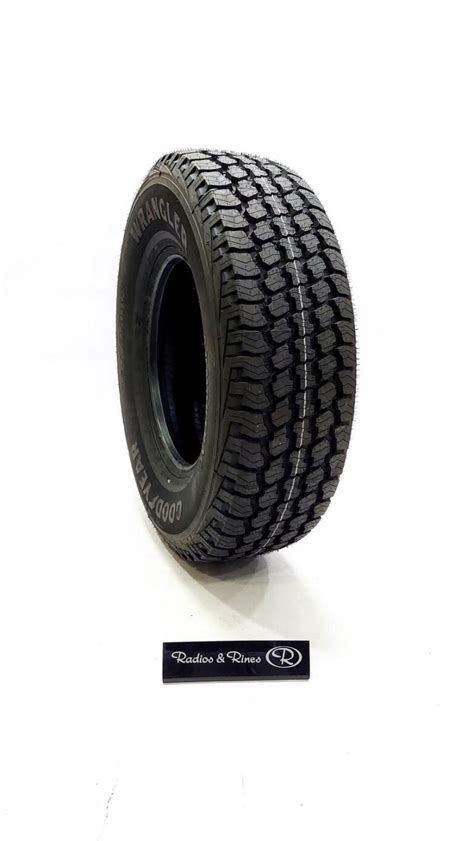 Llanta Goodyear 235 75 R15 Wrangler Armortrac Radios Y Rines