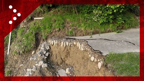 Castel Del Rio Bo Un Tratto Di Strada Completamente Distrutto Da Una