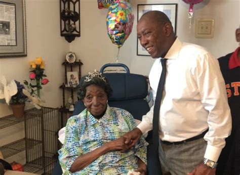 Elizabeth Francis Who Lives In Houston Has Reportedly Become The Oldest Living Person In The