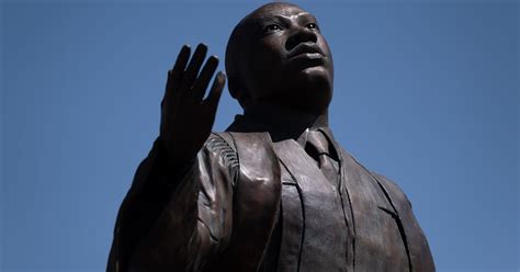 PHOTOS: Atlanta unveils newest Martin Luther King Jr. statue