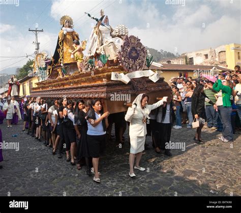 Antigua Guatemala Semana Santa Semana Santa Las Mujeres Portadoras