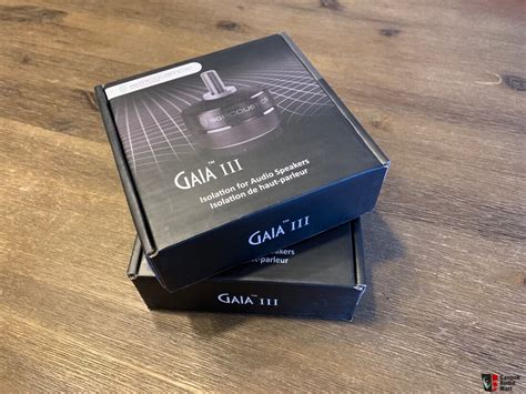 X Isoacoustic Gaia Iii For Sale Canuck Audio Mart