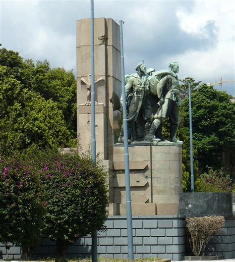 Messine Sicile Italie Monument Aux Morts Marie H L Ne Cingal Flickr