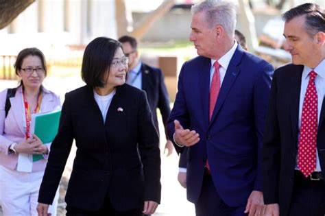 Us Speaker Meets Taiwan Leader And Stresses Need To Speed Up Arms Deliveries Inquirer News