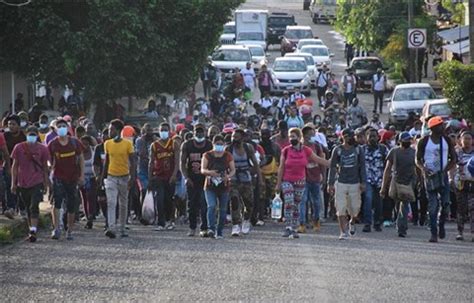 Una Nueva Caravana De Migrantes Parte De M Xico Rumbo A Estados Unidos