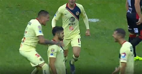 América vs Lobos BUAP EN VIVO Henry Martín metió el cabezazo y anotó