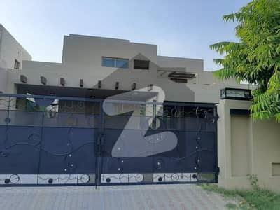 Dha Phase Kanal Upper Portion Separate Gate Fully Furnished For