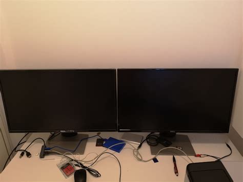 Dell Se2717h X2 27 Dual Monitor Setup Computers And Tech Parts And Accessories Monitor Screens