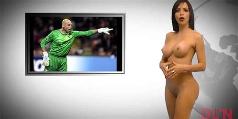 Naked Presenter Reads The News Tnaflix