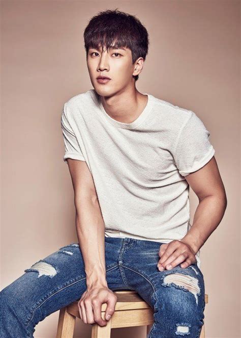 Ahn Bo Hyun Tham Gia Itaewon Class đối đầu Cùng Park Seo Joon