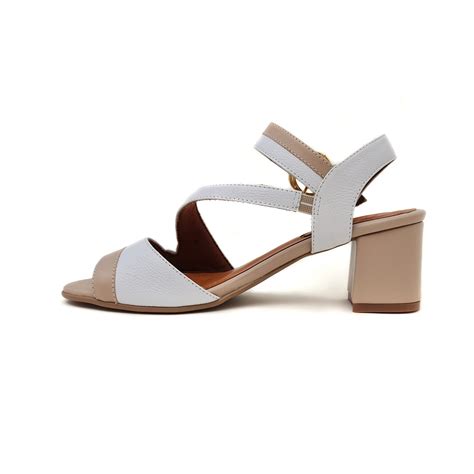 Sandália Feminina de Salto em Couro Legítimo Branca e Nude Amo Calçados Calçados Femininos