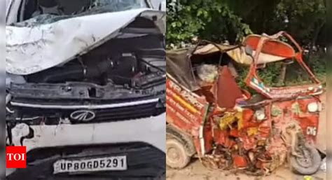 Six Killed After Suv Rams Into Overloaded Auto Rickshaw In Agra Agra News Times Of India