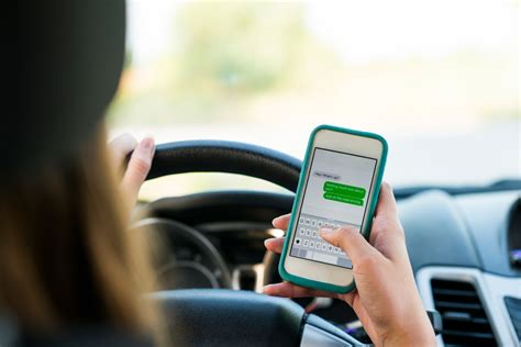 Nationwide Insurance Survey Drivers Continue To Be Distracted Programbusiness Where