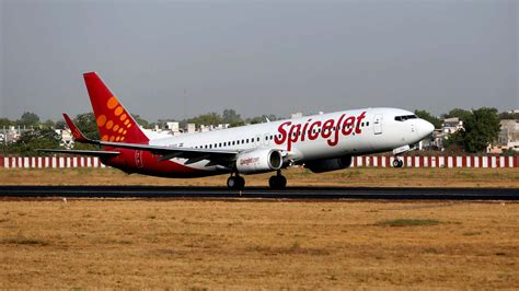 Indias Spicejet In Trouble As Akasa And Jet Prepare To Launch